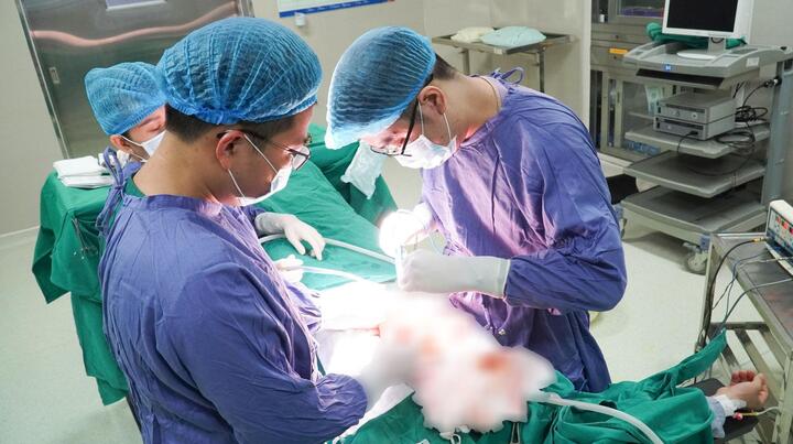 Tưởng rối loạn tiêu hóa, thanh niên 30 tuổi không ngờ nhận kết quả ung thư