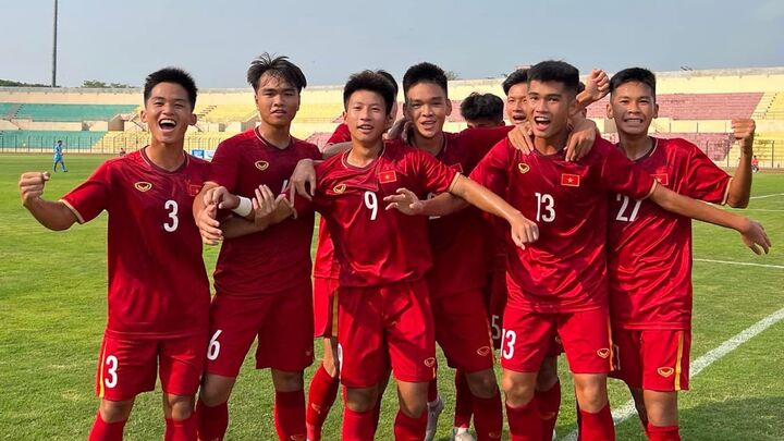 Trực tiếp bóng đá U16 Việt Nam 5-1 U16 Singapore: Đức Thiện lập cú đúp 