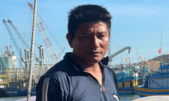 Biển mặn đời ngư phủ: Chuyến khơi xa 'lời' được 4 người bạn