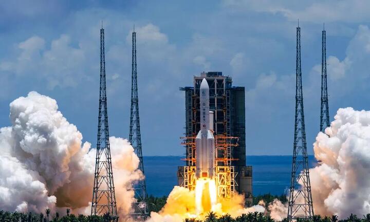 NASA chỉ trích Trung Quốc để mảnh vỡ tên lửa rơi xuống Trái Đất