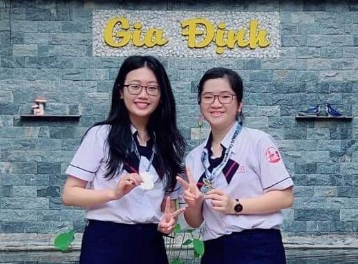 Làm túi lọc trà từ lá cây, 2 nữ sinh ở TP.HCM giành huy chương bạc quốc tế