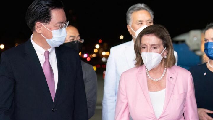 Trung Quốc phản đối mạnh mẽ chuyến thăm Đài Loan của bà Pelosi