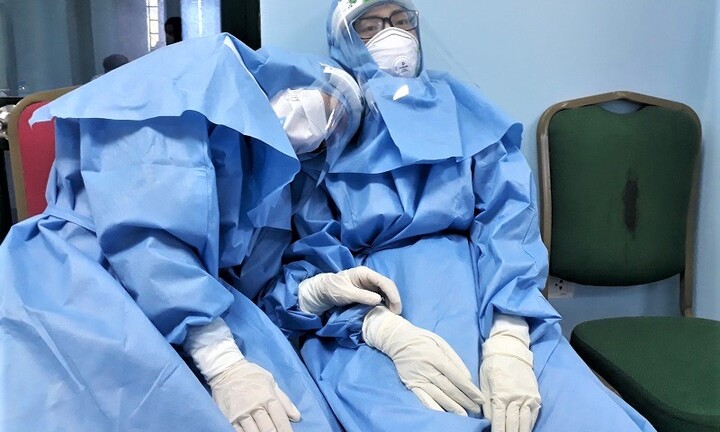 Hà Nội đề xuất hỗ trợ nhân viên y tế từ 5 đến 10 triệu đồng/người