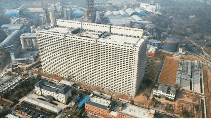 Xây cao ốc 26 tầng để… nuôi lợn