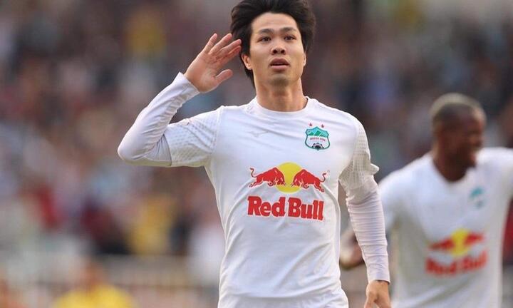 Công Phượng cân nhắc rời HAGL, chờ ý kiến bầu Đức