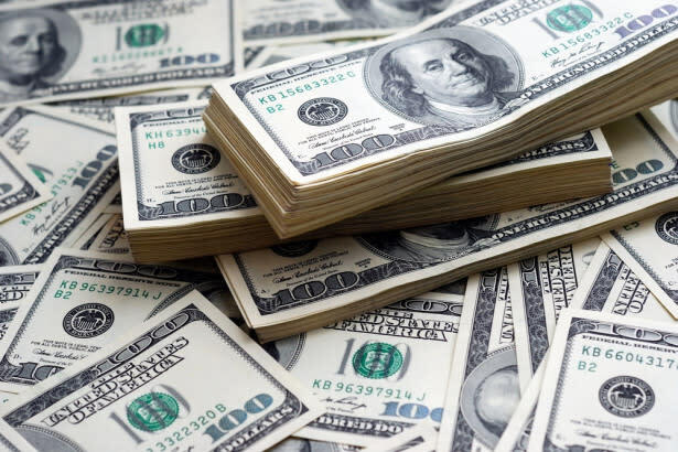 Tỷ giá USD hôm nay 5/8: USD quay đầu giảm mạnh