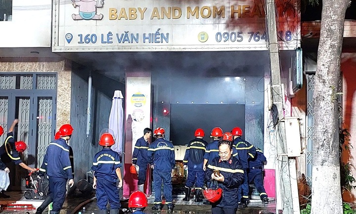 Lại cháy ở Đà Nẵng, cửa hàng quần áo trẻ em bị thiêu rụi