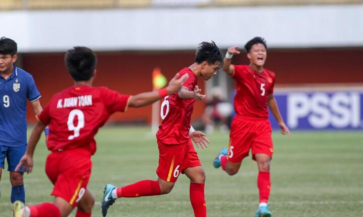 CĐV Thái Lan: 'Thật xấu hổ khi liên tục thua Việt Nam'