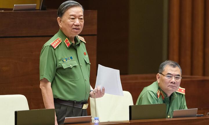 Bộ trưởng Công an nhận trách nhiệm vấn đề hộ chiếu mới