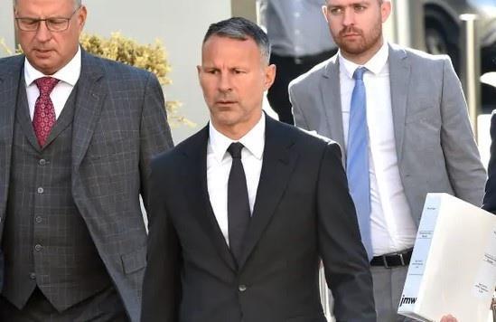 Ryan Giggs bị tố đối xử với bạn gái cũ như nô lệ