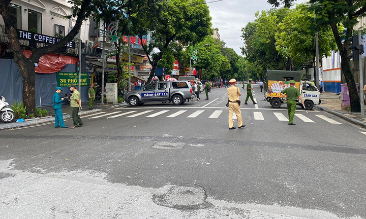 Khởi tố kẻ đâm chết người tình giữa phố Hà Nội