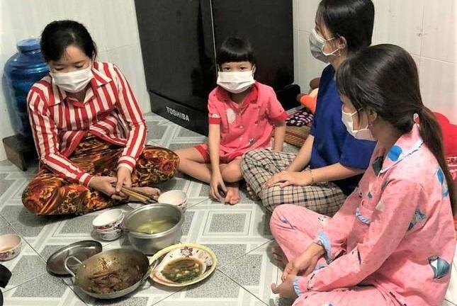 Hỗ trợ tiền thuê nhà cho người lao động: Chủ tịch TP.HCM ra 'tối hậu thư'