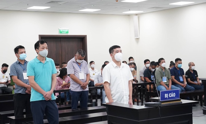 Cựu Trưởng Công an quận Tây Hồ Phùng Anh Lê bị đề nghị 9-10 năm tù