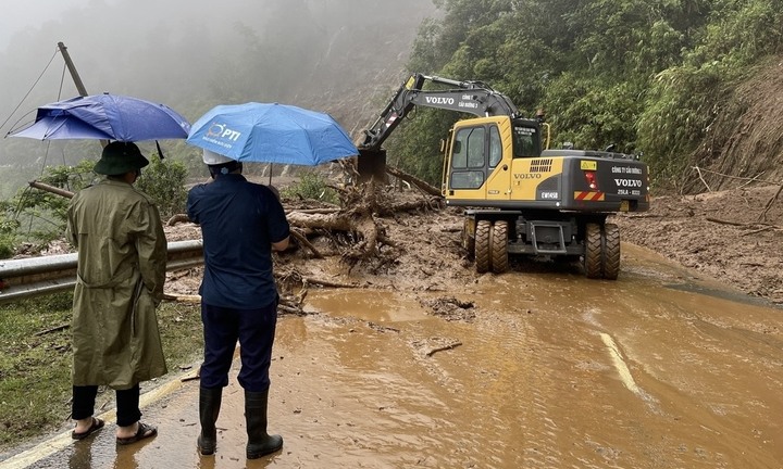 9 người chết và mất tích do mưa lũ sau bão số 2 ở miền Bắc