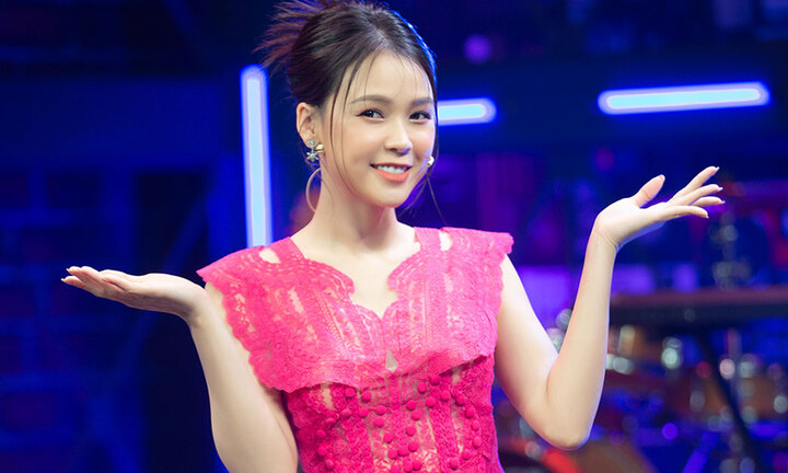Sam tiết lộ tuổi thơ thường xuyên trốn học để đi hát karaoke