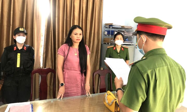 Được tại ngoại chờ sinh con, ‘nữ quái’ tiếp tục lừa chiếm 16 tỷ đồng