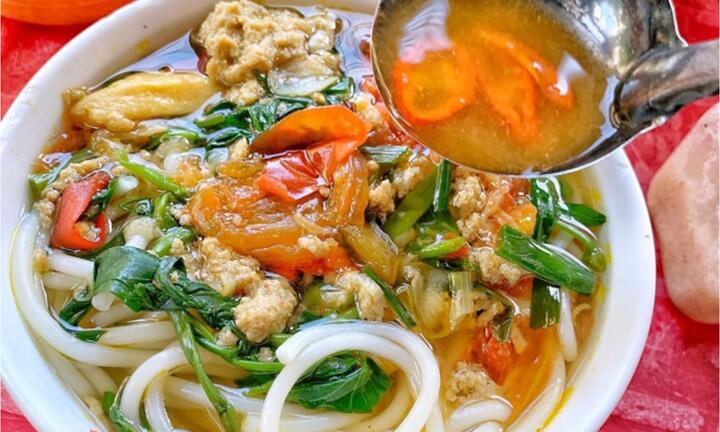Nam Định có món bún thường bán ở vỉa hè nhưng vị ngon hết ý, bạn đã thử chưa?
