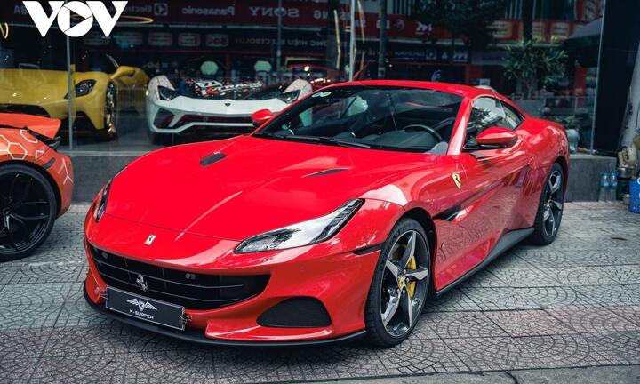 Cận cảnh Ferrari Portofino M hơn 15 tỷ đồng đầu tiên tại Việt Nam