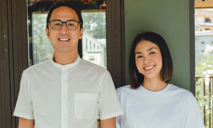 Sao Việt 19/8: Thói quen đặc biệt của vợ chồng Tăng Thanh Hà khi chụp hình