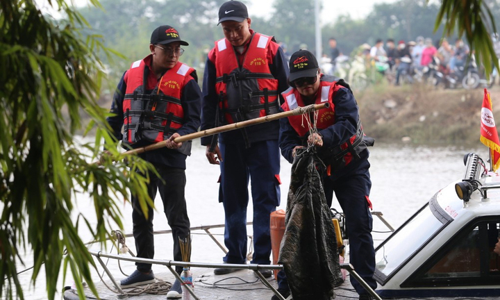 Đội cứu hộ dừng tìm kiếm cô gái 23 tuổi mất tích ở Hà Nội