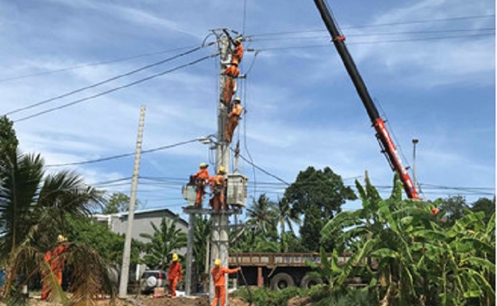 PC Quảng Nam nỗ lực đảm bảo cung cấp điện trong mùa giông sét 