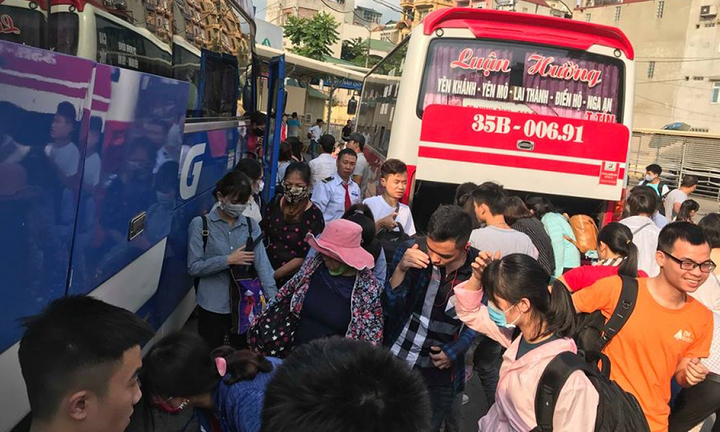 Ga tàu, bến xe Hà Nội chuẩn bị thế nào để phục vụ khách dịp nghỉ lễ 2/9?