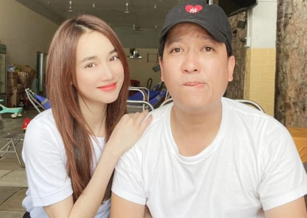 Nhã Phương gây tranh cãi khi nói 'không biết Trường Giang nổi tiếng lúc yêu'