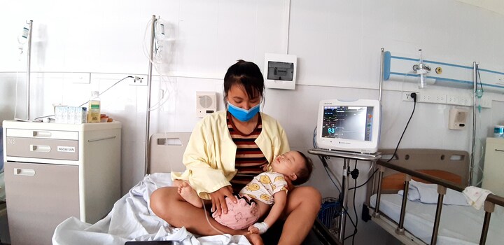Nhiều trẻ nhập viện do bệnh lý hô hấp, tiêu hóa