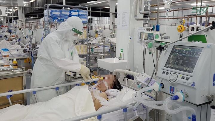 Vì sao bệnh nhân COVID-19 nặng tăng?