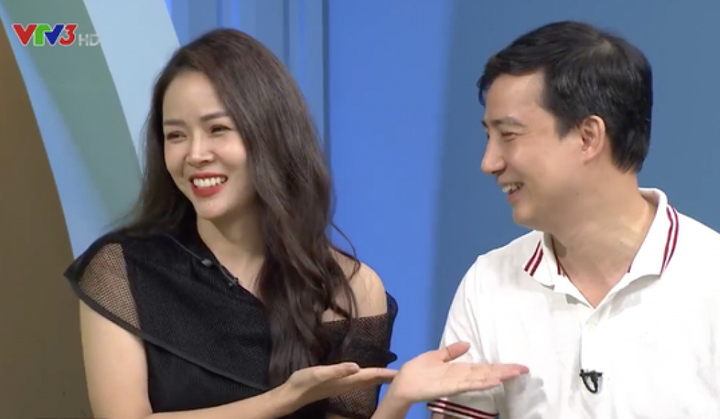 Vợ đóng cảnh nóng mới chịu mặc váy ngủ, Hồng Quang 'thấy tổn thương'