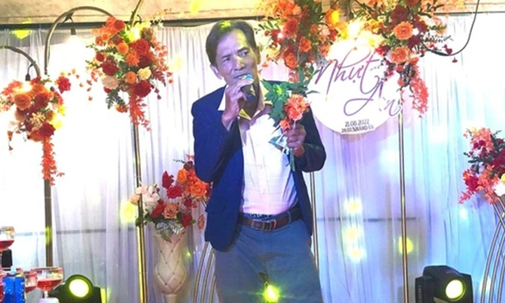 Thương Tín được trả cát-sê bao nhiêu khi đi hát đám cưới?