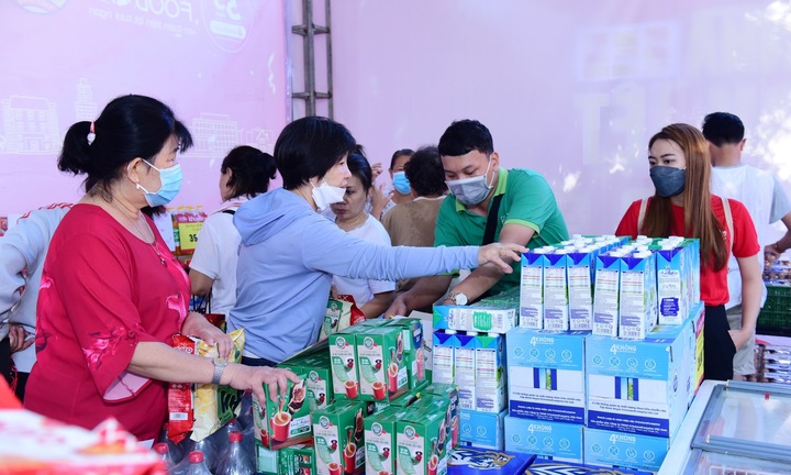 Co.op Food tổ chức khuyến mãi tại Ngày hội 'Nghĩa tình Quận 5 – Vì Cộng đồng'