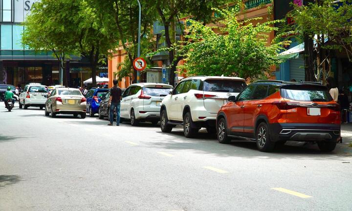 TP.HCM tính xây thêm bãi đậu xe thông minh trong trung tâm