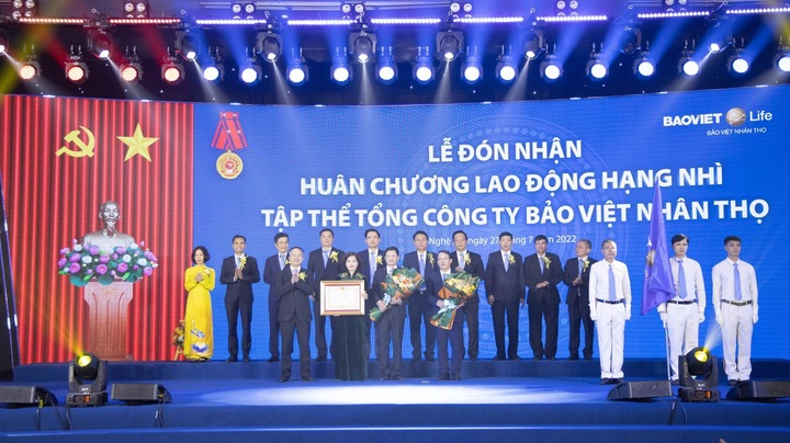 Bảo Việt Nhân thọ tiếp tục dẫn đầu top 10 công ty bảo hiểm nhân thọ uy tín 2022