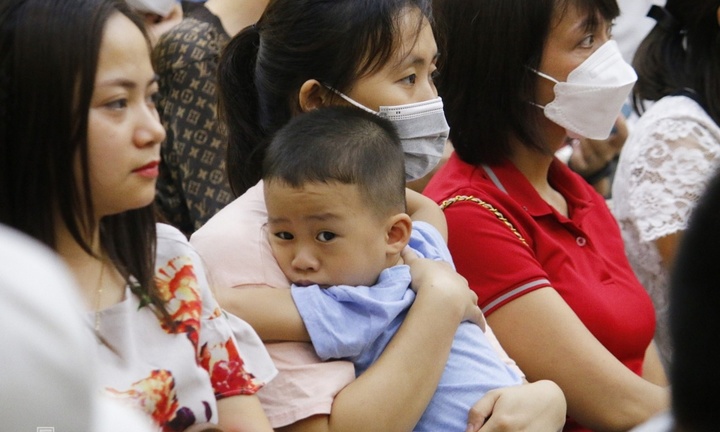 Hà Nội: Thiếu 36 trường công lập, học sinh quận Hoàng Mai ngồi 48 em/lớp