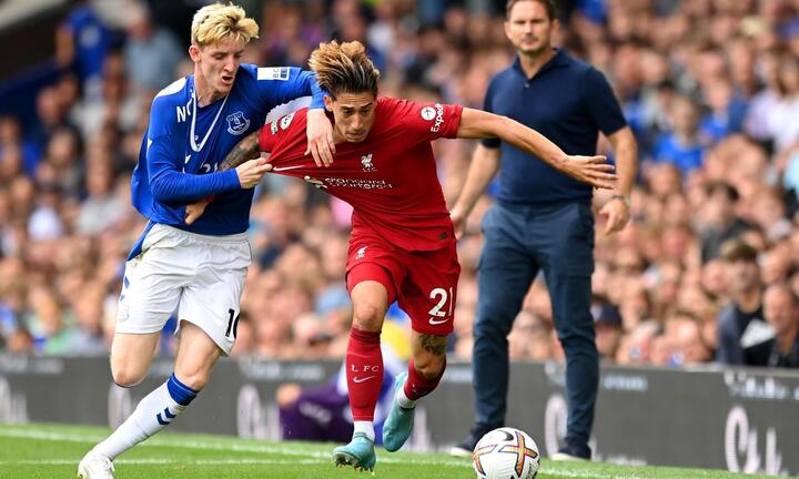 Liverpool gây thất vọng trước Everton