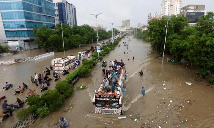 Hơn 1/3 lãnh thổ Pakistan đang chìm trong lũ lụt
