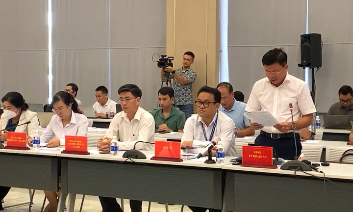 Trực tiếp: Họp báo vụ cháy quán karaoke khiến 32 người chết ở Bình Dương 