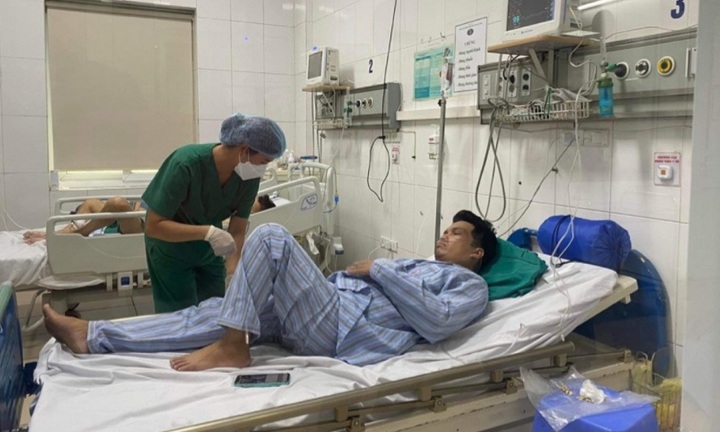 Người bệnh sốt xuất huyết có nên truyền dịch tại nhà?