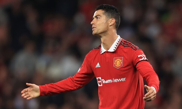 Ronaldo đá chính, Man Utd thua đau Real Sociedad
