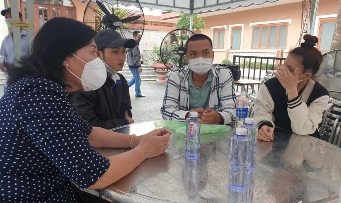 Bàn giao 9 thi thể nạn nhân trong vụ cháy quán karaoke ở Bình Dương