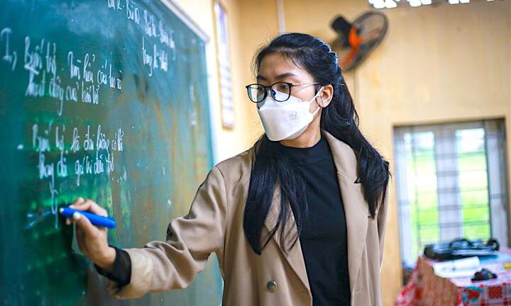 Thiếu gần 9.000 giáo viên tiếng Anh, Tin học, các địa phương xoay sở thế nào?