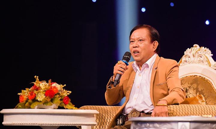 Nghe lại những bản tình ca nổi tiếng của 'vua nhạc sến' Vinh Sử 