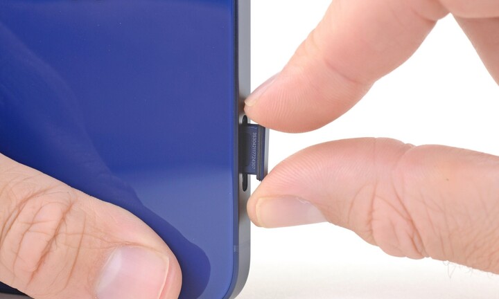 iPhone 14 chỉ dùng eSIM: Thị trường smartphone sẽ ra sao?