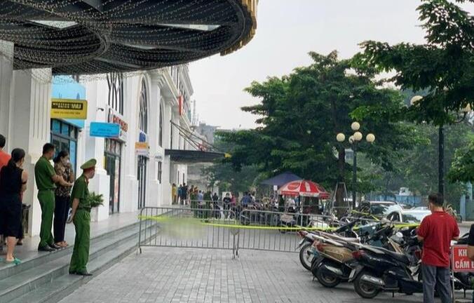 Điều tra vụ thiếu nữ rơi từ tầng cao chung cư Hà Nội xuống đất thiệt mạng