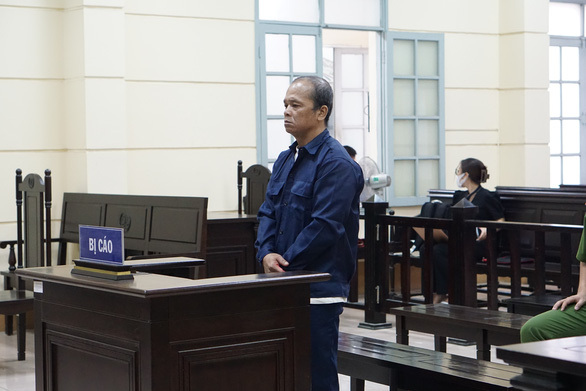 Video: Phiên tòa xét xử kẻ trộm 44 nắp chắn rác trên cầu Thủ Thiêm 2