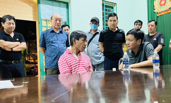 Cướp ngân hàng chấn động, từ mua xe phân khối lớn đến giả thọt chân tẩu thoát