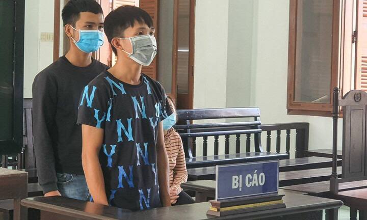 Chiếm đoạt gần 500 triệu đồng tiền từ thiện, hai thanh niên lĩnh án 6 năm tù