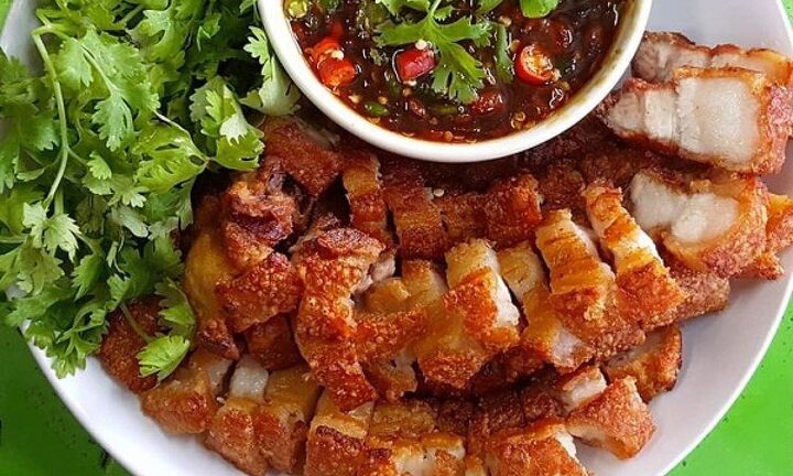 Thịt ba chỉ chiên giòn kiểu Thái ngon khó cưỡng