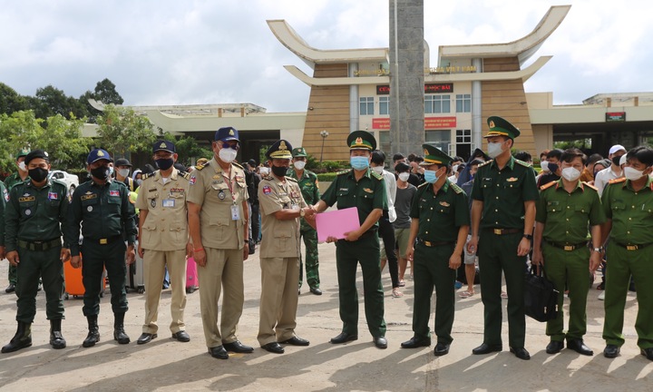 71 người tháo chạy khỏi casino ở Campuchia đã về nước